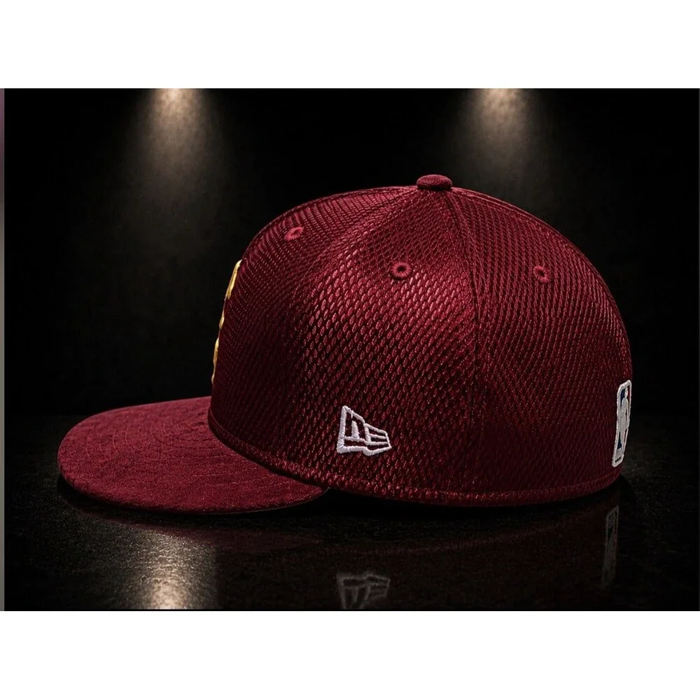 Lebron James Cleveland Cavaliers Cap New Era NBA On Court Hat Men's 7 3/8